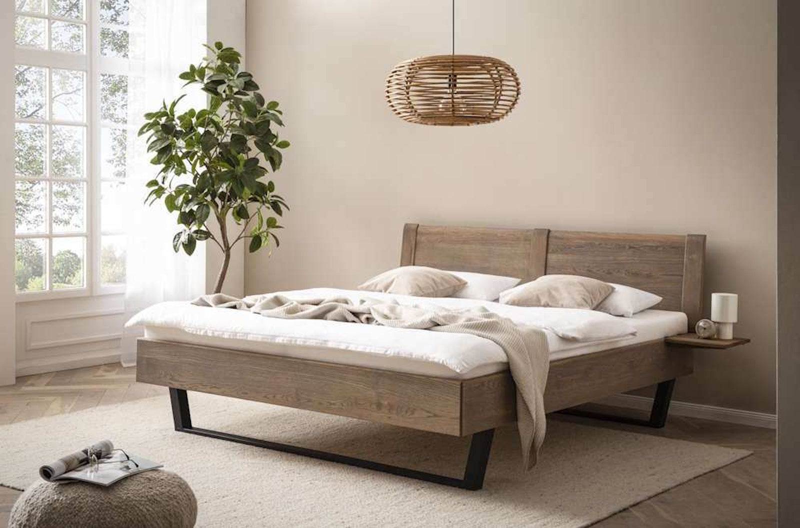 Wildeiche Massivholzbett