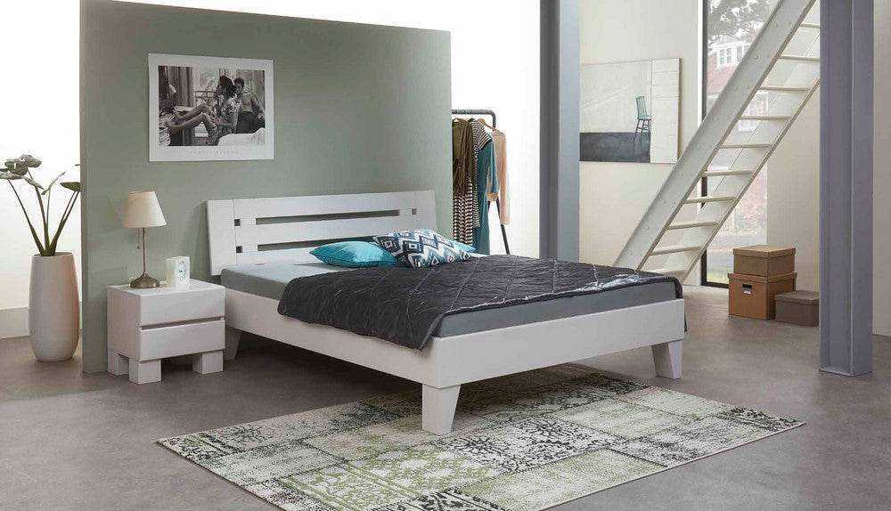 Massivholzbett Premium 02 Buche weiß lackiert