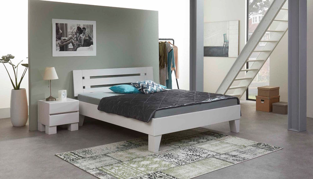 Massivholzbett Premium 02 weiss